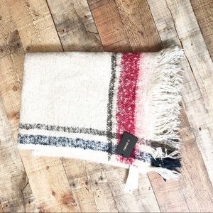 Forever 21 Blanket Scarf 🧣